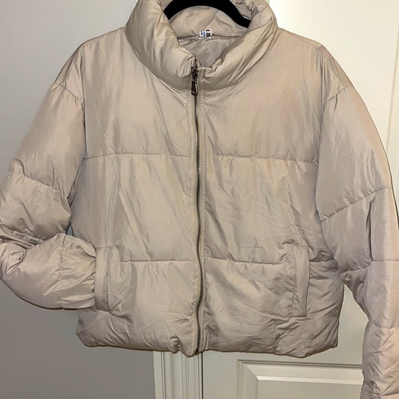 Puffer jacket/worn once - Picture 2 of 3